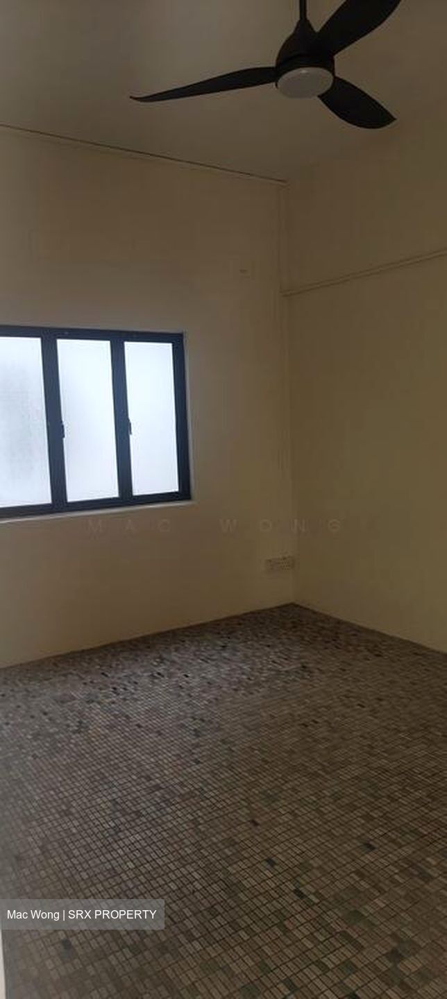 Upper East Coast Road (D15), Terrace #504624501